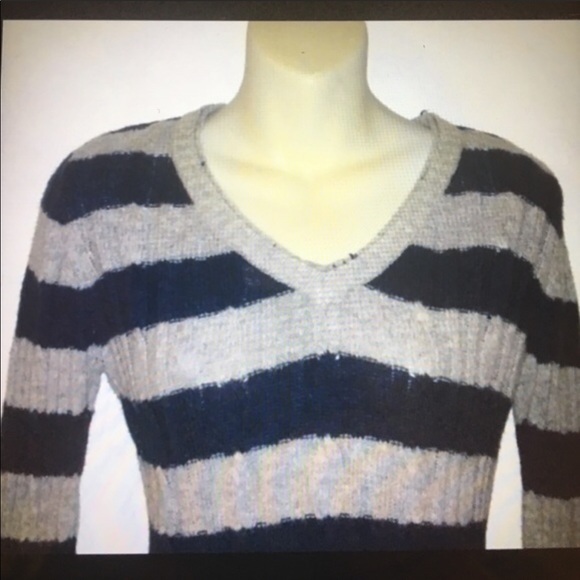 🌼FREEDOM 2 BE NAVY GREY SWEATER🌼 - Picture 3 of 3